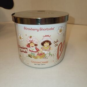 Goose Creek Strawberry Shortcake Candle
